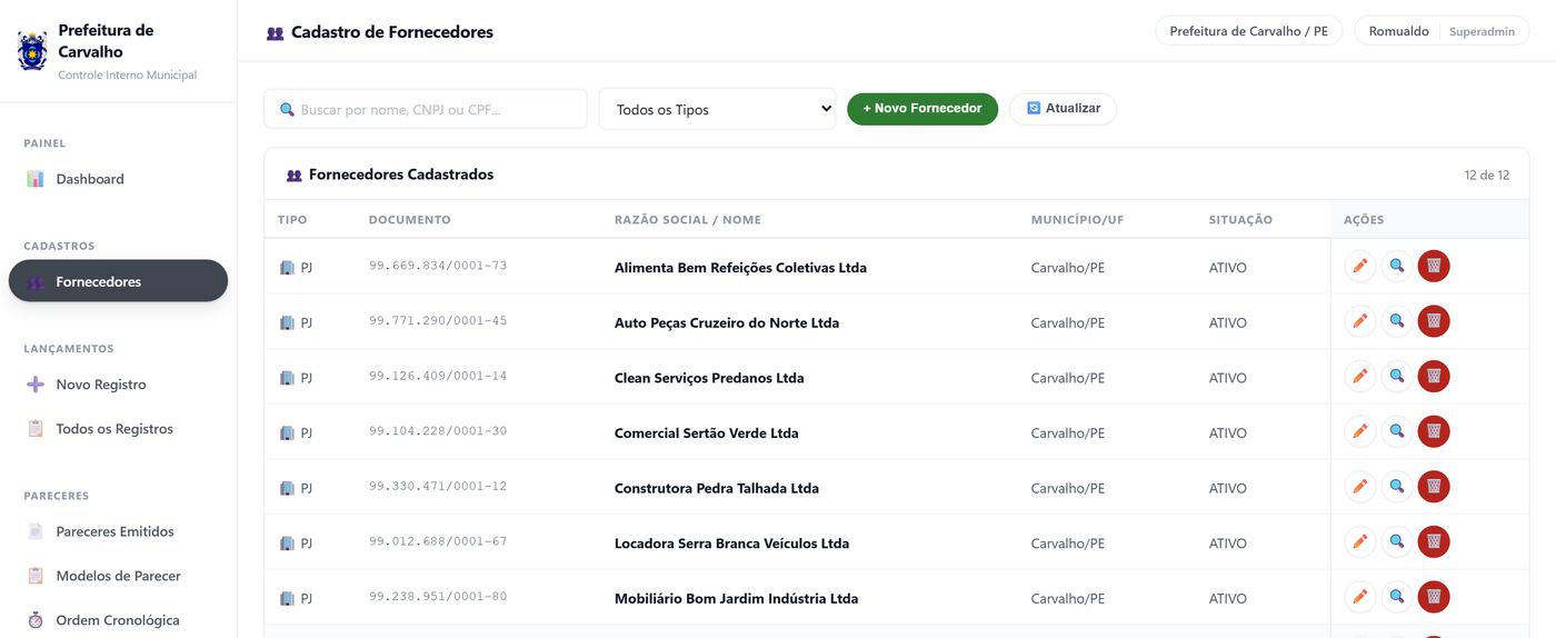 Tela de fornecedores, com cadastro por CNPJ e histórico de contratações.